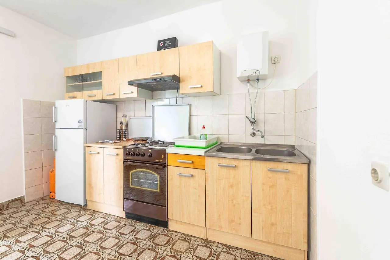 Apartments Magdalena Mandre 0*,  Croatia